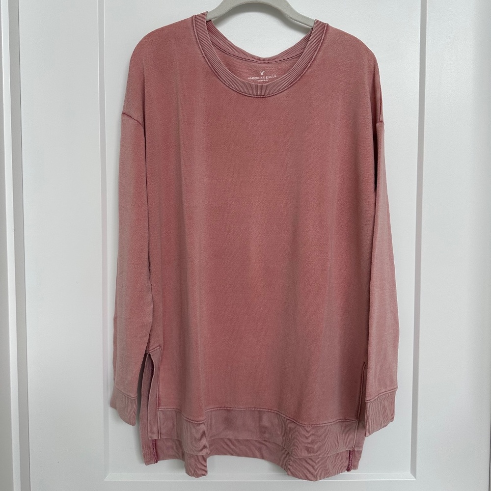 American Eagle Soft & Sexy Pink Long Sleeve Shirt